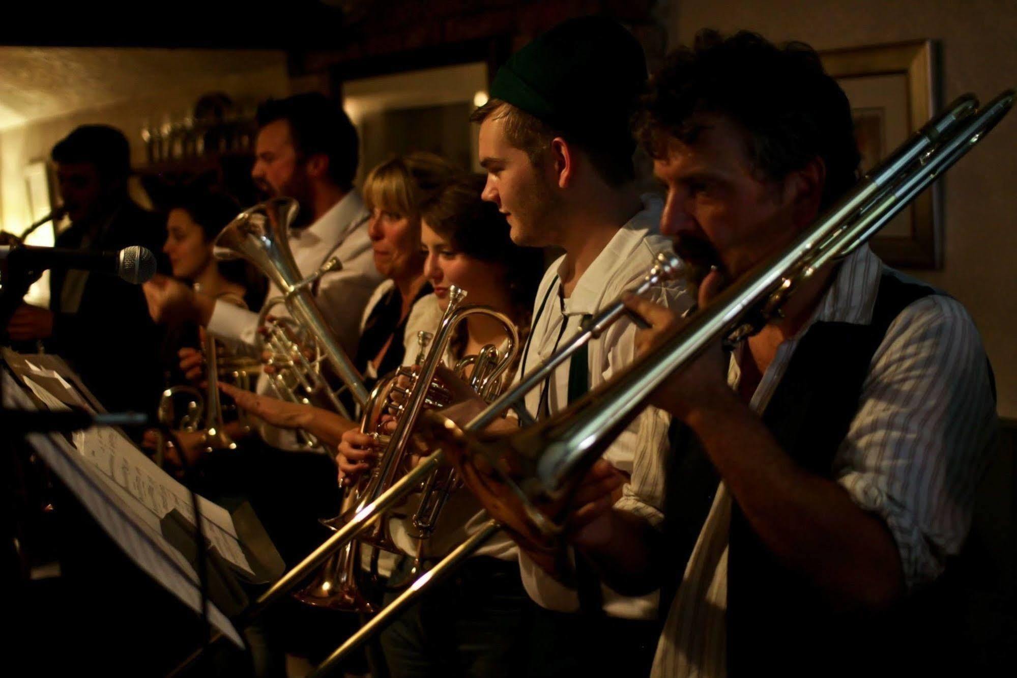 אסק The New Court Inn מראה חיצוני תמונה
