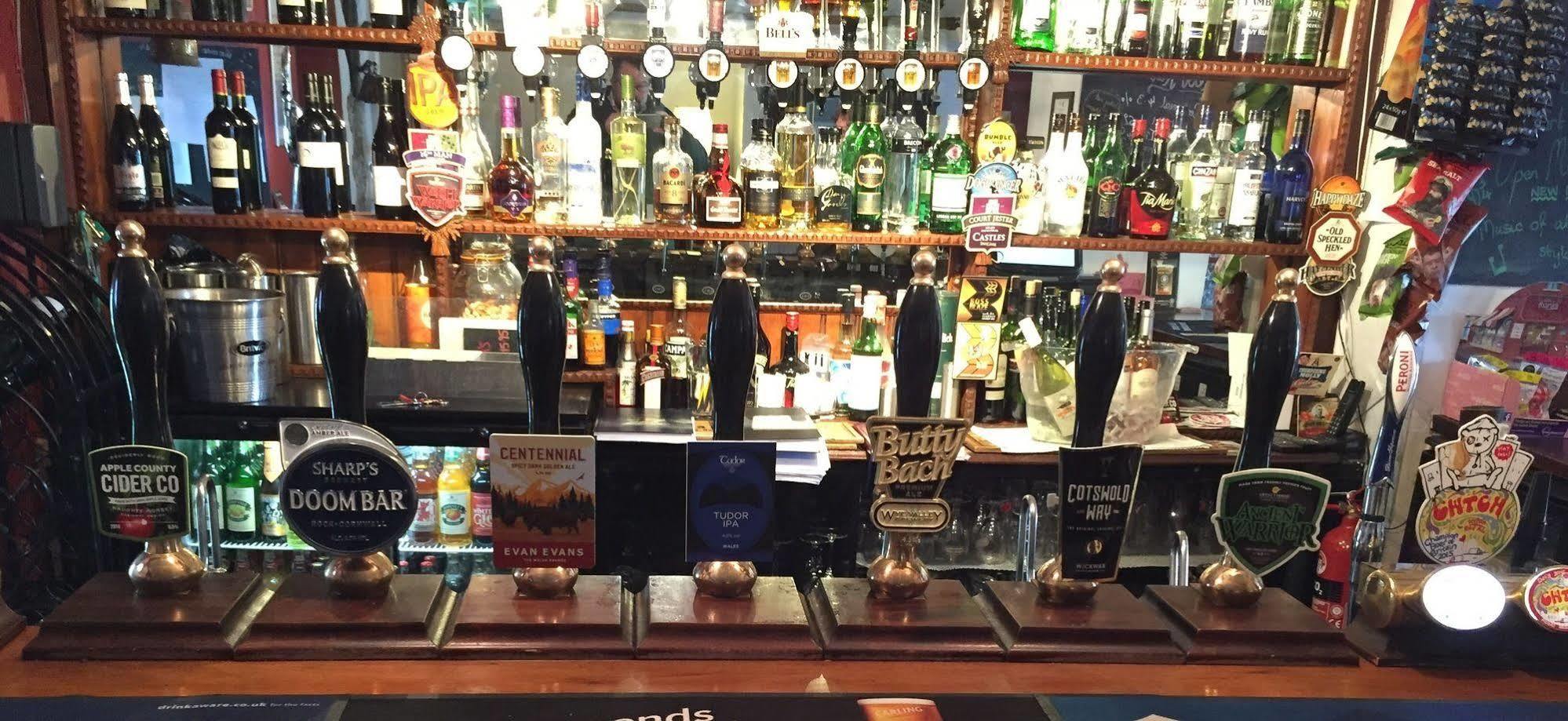 אסק The New Court Inn מראה חיצוני תמונה